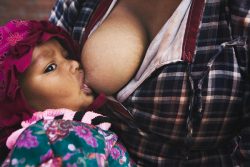 Latte materno come possibile trattamento per il coronavirus