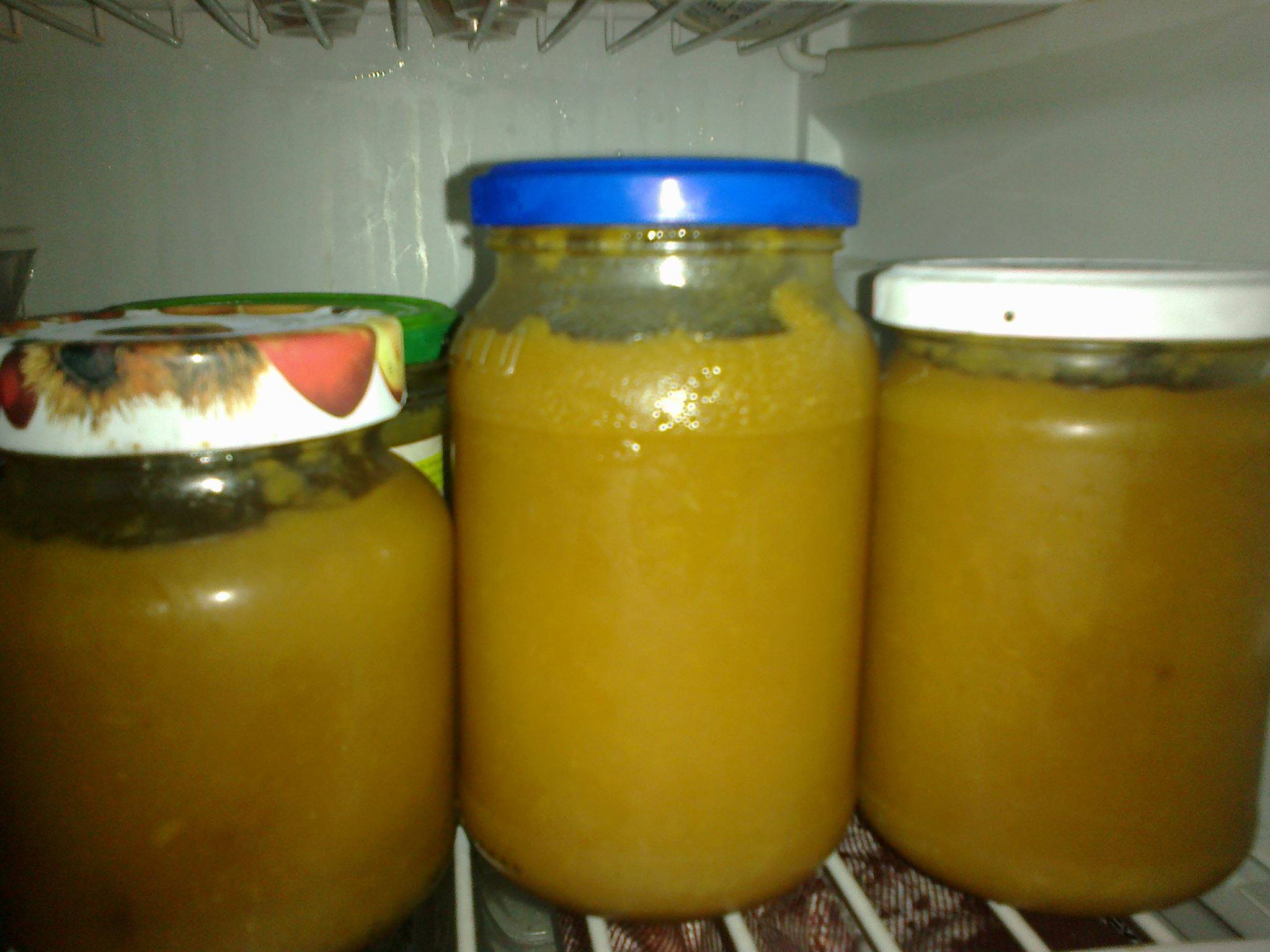 Marmellata di pesche noci senza zucchero, dolcificata col miele